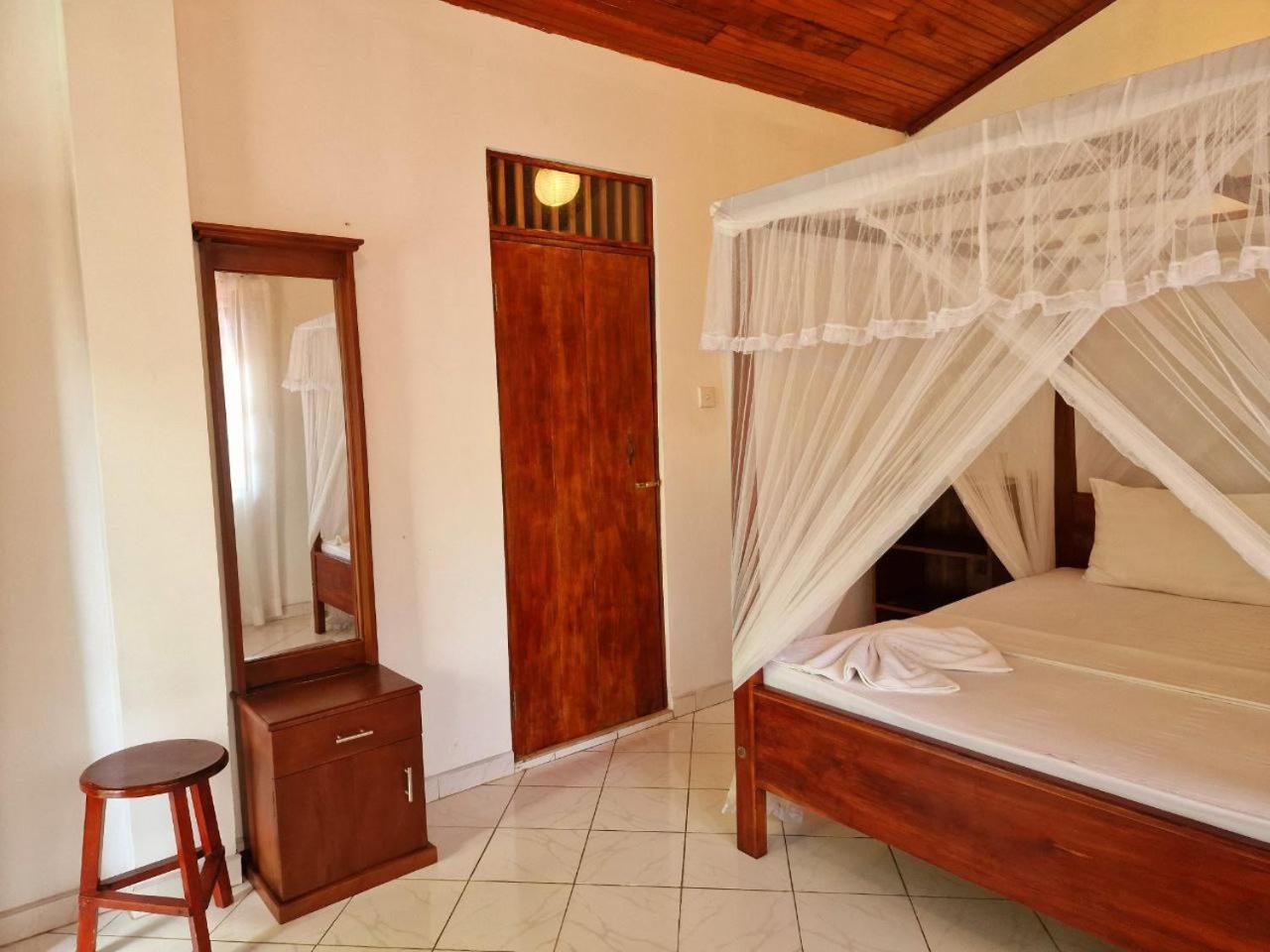 Panorama Beach Hotel Tangalle Dış mekan fotoğraf